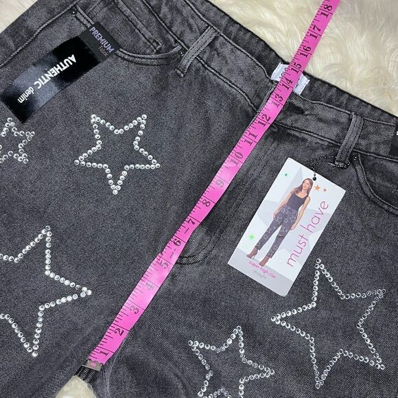 Simple Society super high rise rhinestone/ distressed faded black denim sz 17/33 - Picture 6 of 7